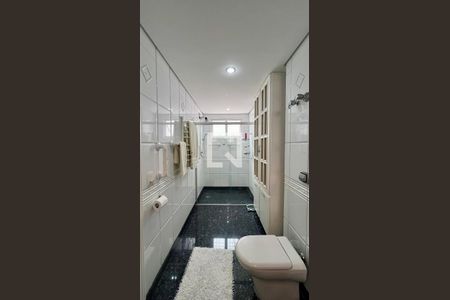 Apartamento à venda com 286m², 3 quartos e 3 vagasBanheiro da Suíte