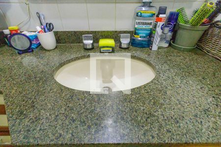 Apartamento à venda com 124m², 3 quartos e 2 vagasBanheiro da Suíte