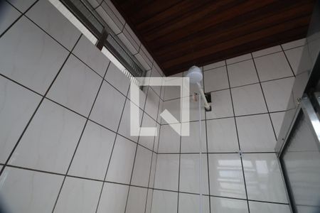 Casa à venda com 125m², 3 quartos e 1 vagaBanheiro 2