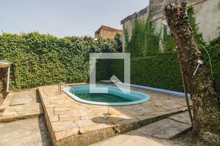 Casa à venda com 180m², 2 quartos e 4 vagas Casa à venda com 180m², 2 quartos e 4 vagasQuintal