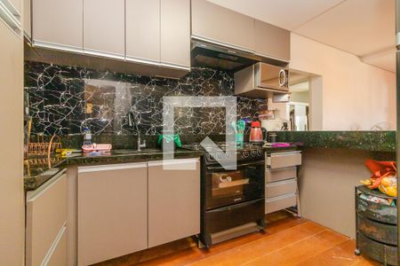 Casa à venda com 180m², 2 quartos e 4 vagas Casa à venda com 180m², 2 quartos e 4 vagasCozinha