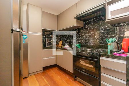 Casa à venda com 180m², 2 quartos e 4 vagas Casa à venda com 180m², 2 quartos e 4 vagasCozinha