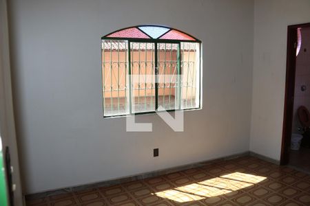 Sala 1 de casa para alugar com 3 quartos, 250m² em Milionários, Belo Horizonte