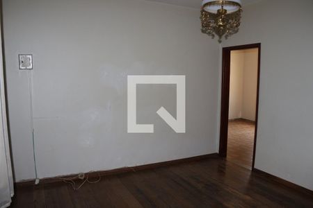 Sala 2 de casa para alugar com 3 quartos, 250m² em Milionários, Belo Horizonte