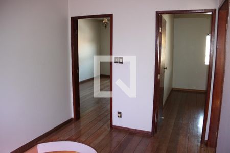 Sala 3 de casa para alugar com 3 quartos, 250m² em Milionários, Belo Horizonte