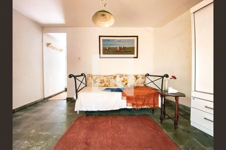 Casa à venda com 299m², 4 quartos e 3 vagasSuíte 4