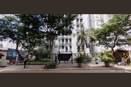 Apartamento para alugar com 94m², 3 quartos e 1 vagaFachada