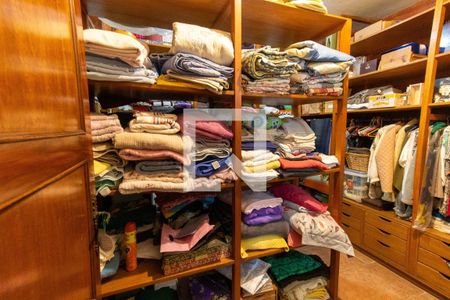 Casa para alugar com 4700m², 8 quartos e 6 vagasCloset da suíte 1