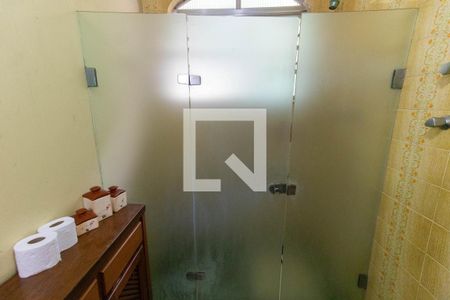 Casa para alugar com 4700m², 8 quartos e 6 vagasBanheiro Social