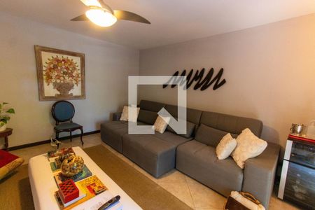 Casa para alugar com 4700m², 8 quartos e 6 vagasSala Casa 2