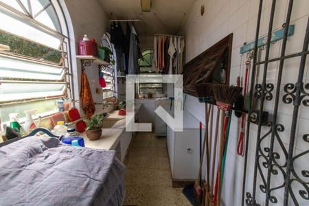 Casa para alugar com 4700m², 8 quartos e 6 vagasÁrea de Serviço