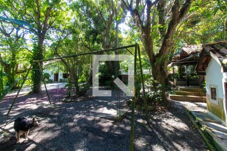 Casa para alugar com 4700m², 8 quartos e 6 vagasQuintal