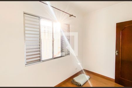 Quarto 3 de casa à venda com 2 quartos, 170m² em Vila Paranagua, São Paulo