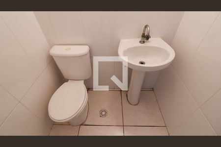 Casa à venda com 125m², 2 quartos e 2 vagasLavabo