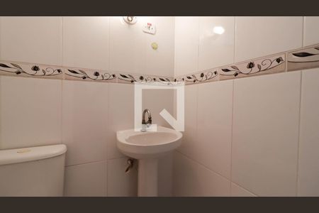 Casa à venda com 125m², 2 quartos e 2 vagasLavabo