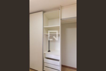 Apartamento para alugar com 78m², 2 quartos e 1 vagaQuarto