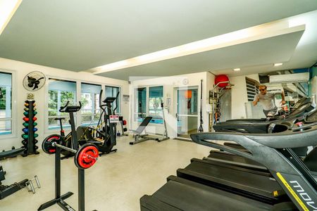 Casa de condomínio para alugar com 180m², 3 quartos e 2 vagas Casa de condomínio para alugar com 180m², 3 quartos e 2 vagasÁrea comum - Academia