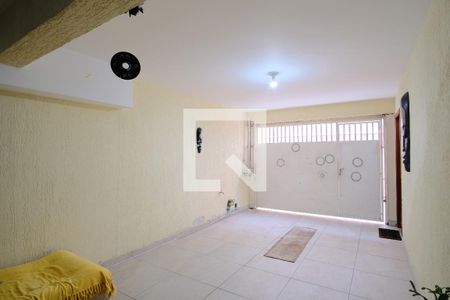 Casa de condomínio à venda com 130m², 3 quartos e 2 vagasGaragem