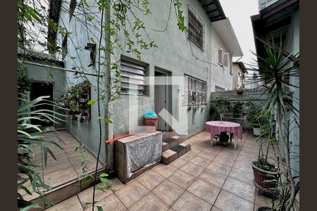 Casa para alugar com 170m², 4 quartos e 2 vagas Casa para alugar com 170m², 4 quartos e 2 vagasQuintal