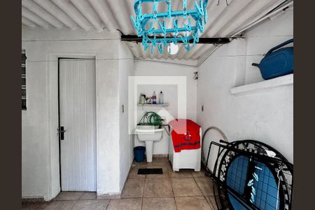 Casa para alugar com 170m², 4 quartos e 2 vagas Casa para alugar com 170m², 4 quartos e 2 vagasÁrea de Serviço