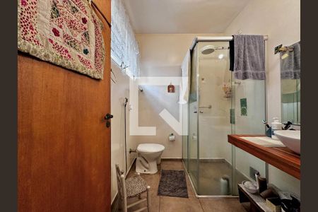 Casa para alugar com 170m², 4 quartos e 2 vagas Casa para alugar com 170m², 4 quartos e 2 vagasBanheiro Suíte