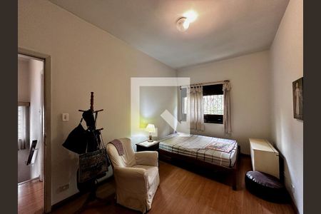 Casa para alugar com 170m², 4 quartos e 2 vagas Casa para alugar com 170m², 4 quartos e 2 vagasQuarto 2