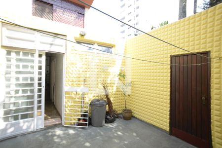 Casa para alugar com 250m², 3 quartos e 4 vagasQuintal