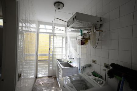 Casa para alugar com 250m², 3 quartos e 4 vagasÁrea de Serviço