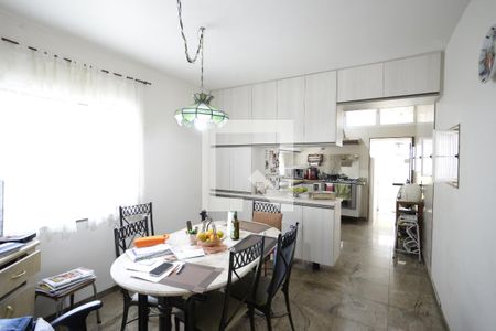 Casa para alugar com 250m², 3 quartos e 4 vagasCopa