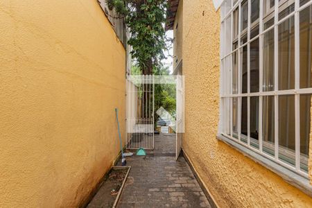 Casa à venda com 216m², 3 quartos e 2 vagasQuintal