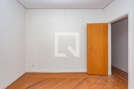 Casa à venda com 216m², 3 quartos e 2 vagasQuarto 2