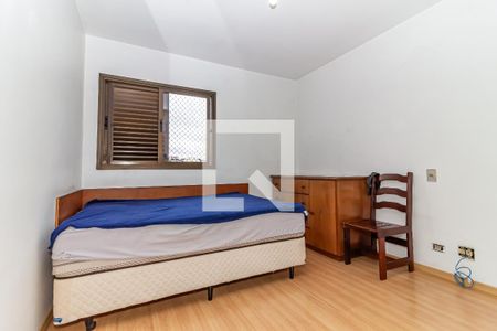 Apartamento à venda com 105m², 4 quartos e 2 vagasQuarto 2