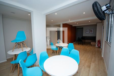 Apartamento para alugar com 24m², 1 quarto e sem vaga Apartamento para alugar com 24m², 1 quarto e sem vagaÁrea comum - Salão de festas