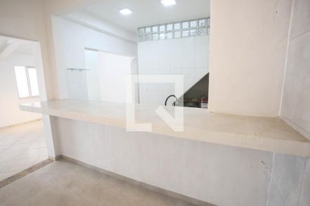 Casa de condomínio à venda com 120m², 3 quartos e 2 vagasCopa