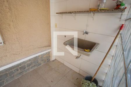 Casa de condomínio à venda com 120m², 3 quartos e 2 vagasÁrea de Serviço