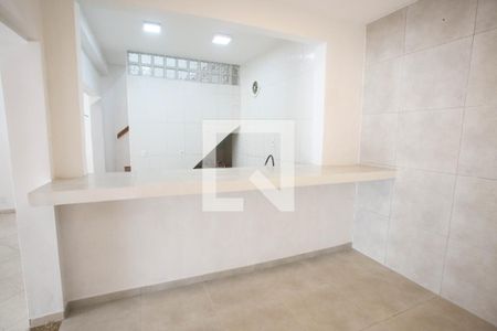 Casa de condomínio à venda com 120m², 3 quartos e 2 vagasCopa