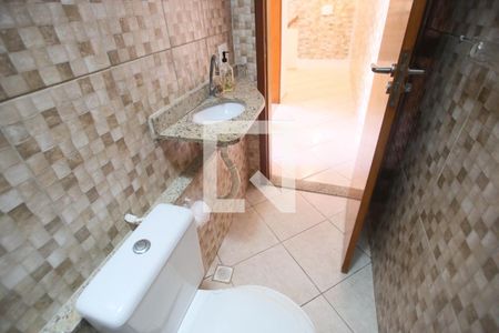 Casa de condomínio à venda com 120m², 3 quartos e 2 vagasBanheiro Social