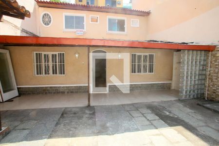 Casa de condomínio à venda com 120m², 3 quartos e 2 vagasFrente da Casa