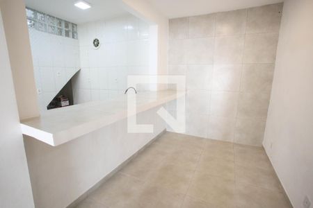 Casa de condomínio à venda com 120m², 3 quartos e 2 vagasCopa