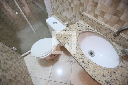 Casa de condomínio à venda com 120m², 3 quartos e 2 vagasBanheiro Social