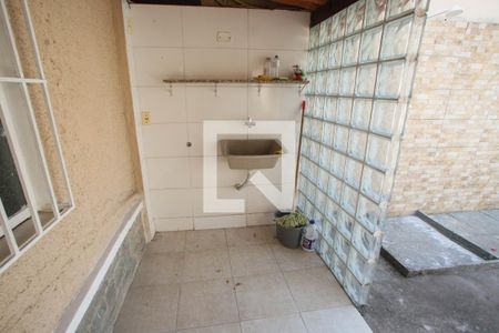 Casa de condomínio à venda com 120m², 3 quartos e 2 vagasÁrea de Serviço
