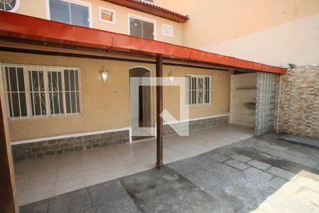 Casa de condomínio à venda com 120m², 3 quartos e 2 vagasFrente da Casa