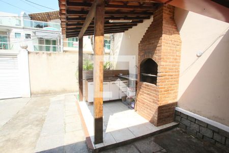 Casa de condomínio à venda com 120m², 3 quartos e 2 vagasChurrasqueira