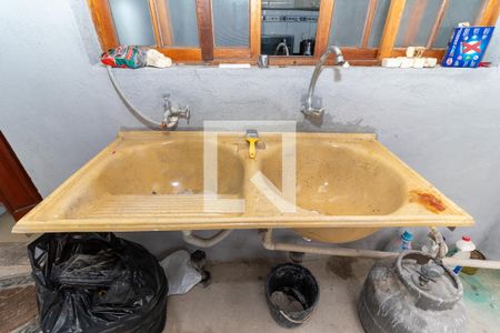 Casa à venda com 150m², 2 quartos e 3 vagas Casa à venda com 150m², 2 quartos e 3 vagasÁrea de Serviço / Quintal