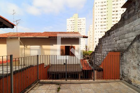 Casa à venda com 185m², 3 quartos e 2 vagas Casa à venda com 185m², 3 quartos e 2 vagasÁrea externa