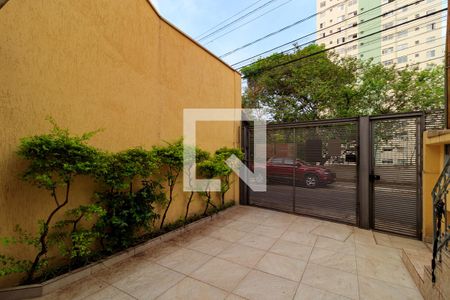 Casa à venda com 185m², 3 quartos e 2 vagas Casa à venda com 185m², 3 quartos e 2 vagasÁrea externa