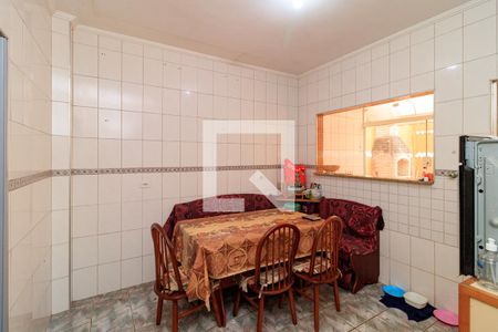 Casa à venda com 185m², 3 quartos e 2 vagas Casa à venda com 185m², 3 quartos e 2 vagasCozinha