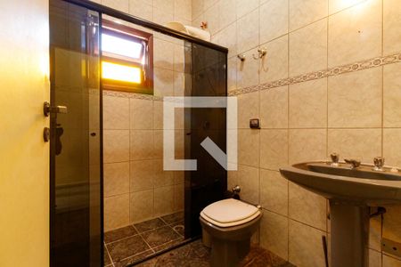 Casa à venda com 185m², 3 quartos e 2 vagas Casa à venda com 185m², 3 quartos e 2 vagasBanheiro da Suíte