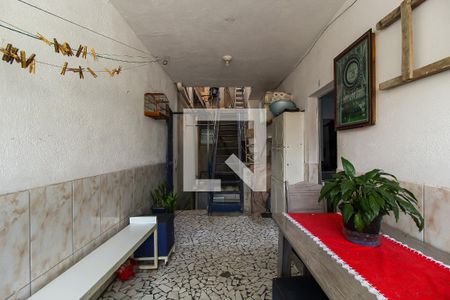 Casa à venda com 210m², 5 quartos e 1 vaga Casa à venda com 210m², 5 quartos e 1 vagaÁrea de Serviço