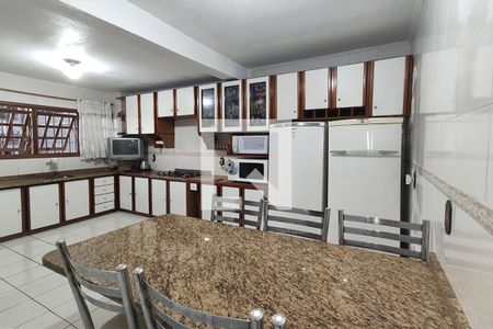 Casa à venda com 163m², 3 quartos e 4 vagas Casa à venda com 163m², 3 quartos e 4 vagasCozinha